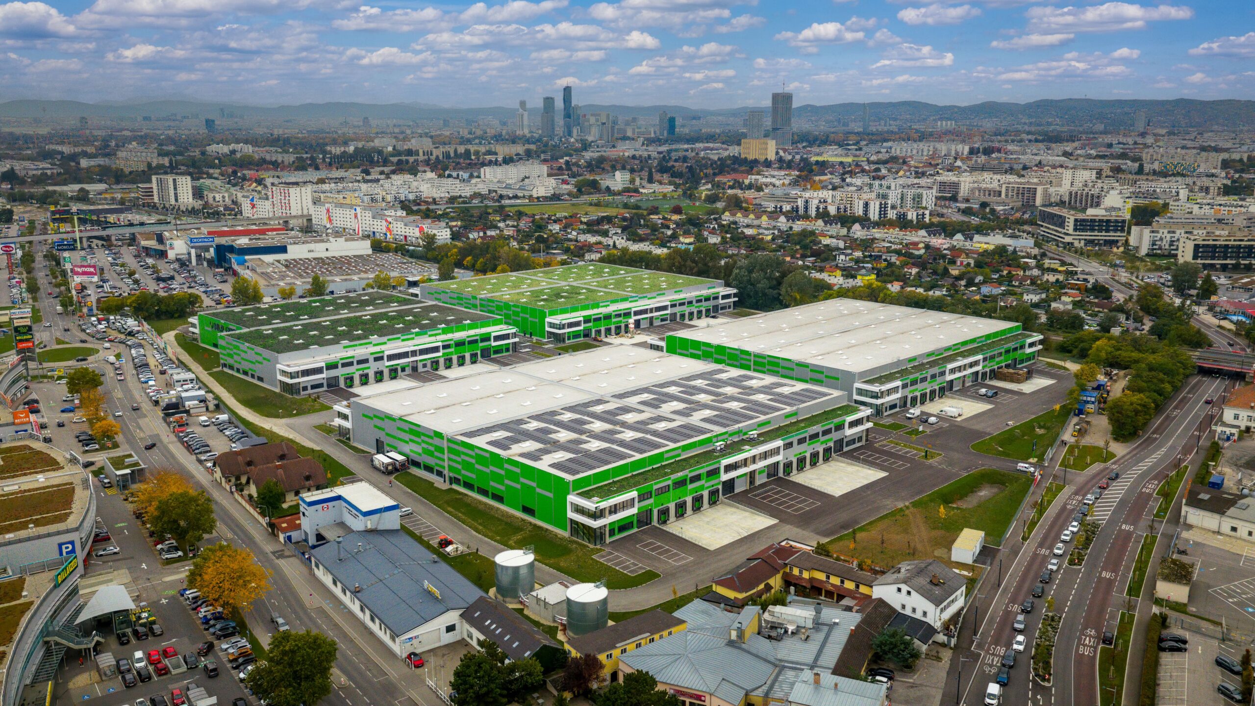 MLP Group lands padel operator for 16-court project at MLP Business Park Vienna